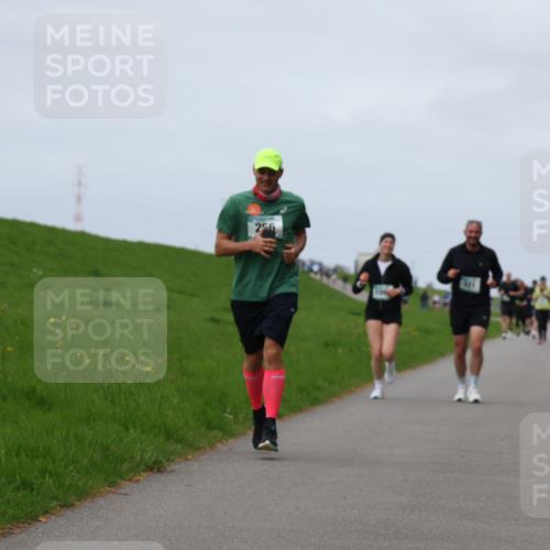 04.05.2025 - 8. Wedeler Halbmarathon Yannick Fuchs http://msf.ph/oto/7820639 04.05.2025 11:50:55 Laufen 266 meine-sportfotos.de
