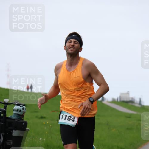 04.05.2025 - 8. Wedeler Halbmarathon Yannick Fuchs http://msf.ph/oto/7820651 04.05.2025 11:09:08 Laufen 1184 meine-sportfotos.de