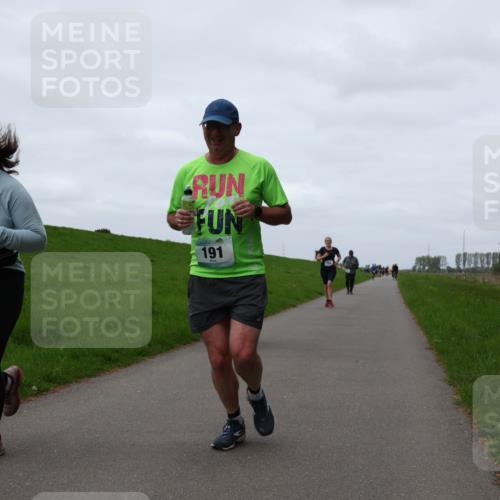 04.05.2025 - 8. Wedeler Halbmarathon Yannick Fuchs http://msf.ph/oto/7820661 04.05.2025 11:27:38 Laufen 389, 191 meine-sportfotos.de