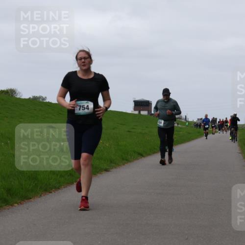 04.05.2025 - 8. Wedeler Halbmarathon Yannick Fuchs http://msf.ph/oto/7820714 04.05.2025 11:27:42 Laufen 754, 824 meine-sportfotos.de