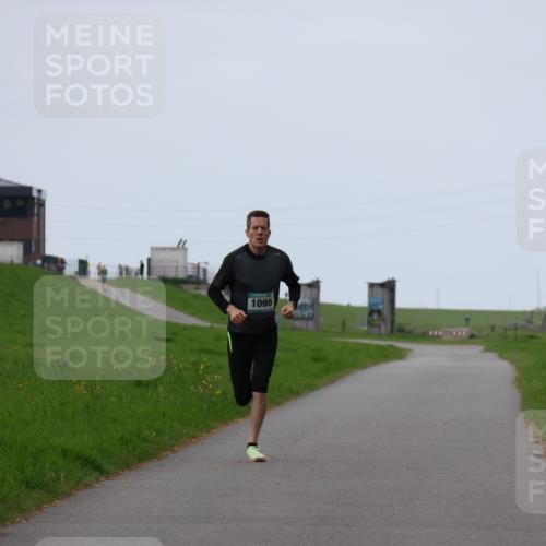 04.05.2025 - 8. Wedeler Halbmarathon Yannick Fuchs http://msf.ph/oto/7820717 04.05.2025 11:09:17 Laufen 1095 meine-sportfotos.de
