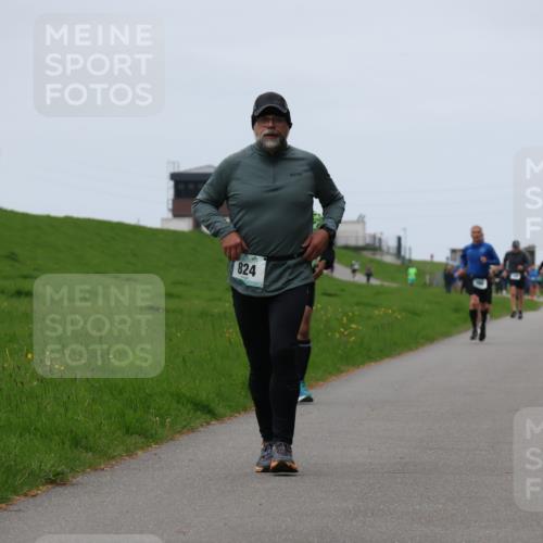 04.05.2025 - 8. Wedeler Halbmarathon Yannick Fuchs http://msf.ph/oto/7820722 04.05.2025 11:27:43 Laufen 824 meine-sportfotos.de