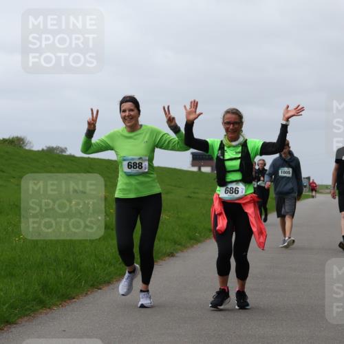 04.05.2025 - 8. Wedeler Halbmarathon Yannick Fuchs http://msf.ph/oto/7820736 04.05.2025 12:04:58 Laufen 688, 686, 1005, 683 meine-sportfotos.de