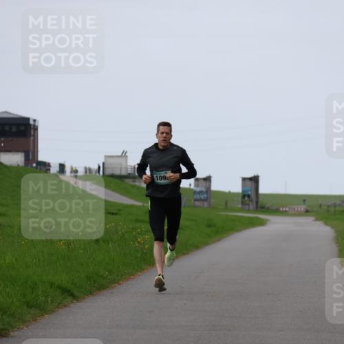 04.05.2025 - 8. Wedeler Halbmarathon Yannick Fuchs http://msf.ph/oto/7820740 04.05.2025 11:09:18 Laufen 109 meine-sportfotos.de