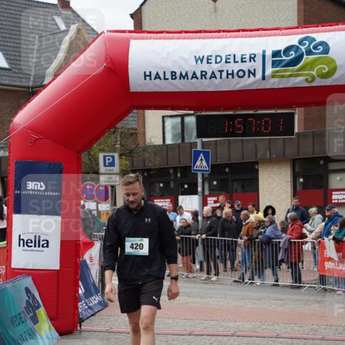 04.05.2025 - 8. Wedeler Halbmarathon Felixshl http://msf.ph/oto/7820743 04.05.2025 11:56:58 Ziel 148, 190, 420, 765 meine-sportfotos.de