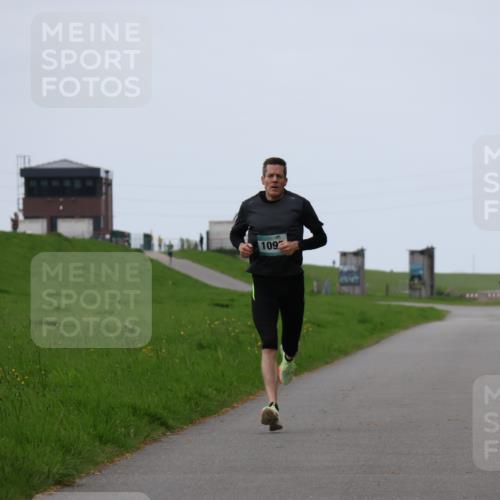 04.05.2025 - 8. Wedeler Halbmarathon Yannick Fuchs http://msf.ph/oto/7820759 04.05.2025 11:09:18 Laufen 109 meine-sportfotos.de