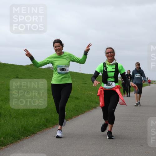 04.05.2025 - 8. Wedeler Halbmarathon Yannick Fuchs http://msf.ph/oto/7820778 04.05.2025 12:04:58 Laufen 688, 686, 1005, 683 meine-sportfotos.de