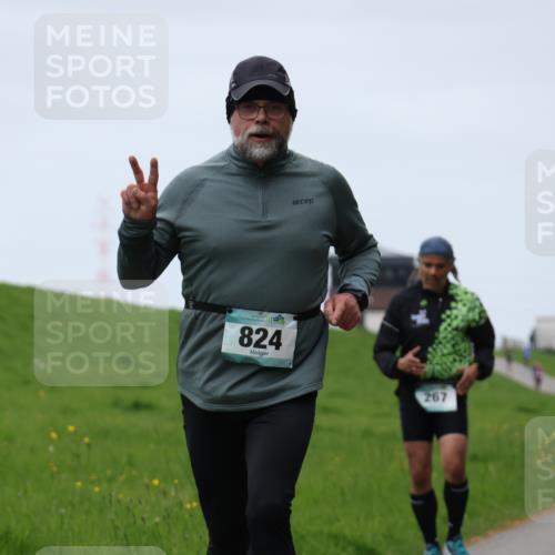 04.05.2025 - 8. Wedeler Halbmarathon Yannick Fuchs http://msf.ph/oto/7820802 04.05.2025 11:27:45 Laufen 824, 267 meine-sportfotos.de