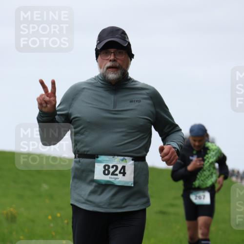 04.05.2025 - 8. Wedeler Halbmarathon Yannick Fuchs http://msf.ph/oto/7820840 04.05.2025 11:27:46 Laufen 824, 207 meine-sportfotos.de