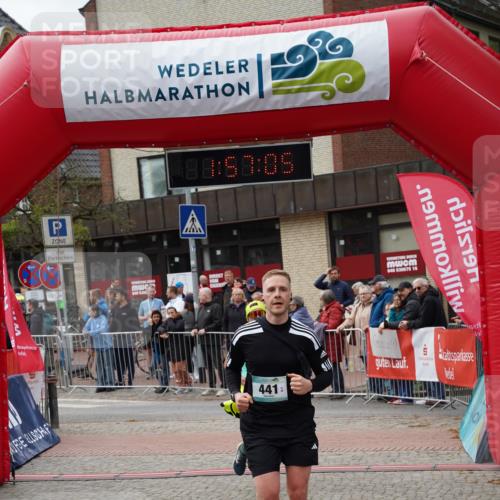 04.05.2025 - 8. Wedeler Halbmarathon Felixshl http://msf.ph/oto/7820845 04.05.2025 11:57:03 Ziel 11, 441 meine-sportfotos.de