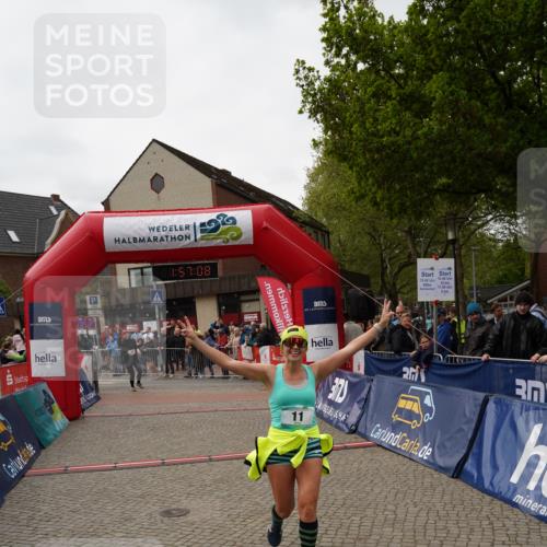 04.05.2025 - 8. Wedeler Halbmarathon Felixshl http://msf.ph/oto/7820912 04.05.2025 11:57:06 Ziel 11, 306, 441 meine-sportfotos.de
