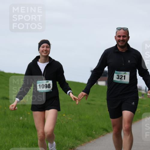 04.05.2025 - 8. Wedeler Halbmarathon Yannick Fuchs http://msf.ph/oto/7820938 04.05.2025 11:51:02 Laufen 1098, 321 meine-sportfotos.de