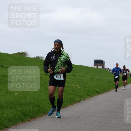 04.05.2025 - 8. Wedeler Halbmarathon Yannick Fuchs http://msf.ph/oto/7820940 04.05.2025 11:27:51 Laufen 267 meine-sportfotos.de