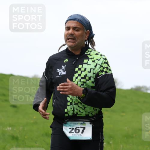 04.05.2025 - 8. Wedeler Halbmarathon Yannick Fuchs http://msf.ph/oto/7820963 04.05.2025 11:27:52 Laufen 6, 267 meine-sportfotos.de