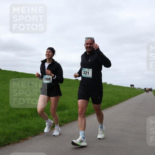 04.05.2025 - 8. Wedeler Halbmarathon Yannick Fuchs http://msf.ph/oto/7821005 04.05.2025 11:51:06 Laufen 1098, 321 meine-sportfotos.de