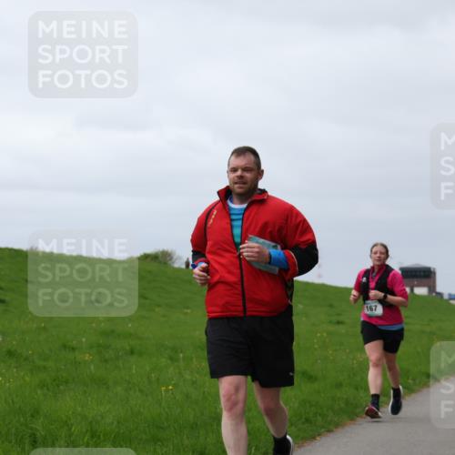 04.05.2025 - 8. Wedeler Halbmarathon Yannick Fuchs http://msf.ph/oto/7821012 04.05.2025 12:05:51 Laufen 167 meine-sportfotos.de