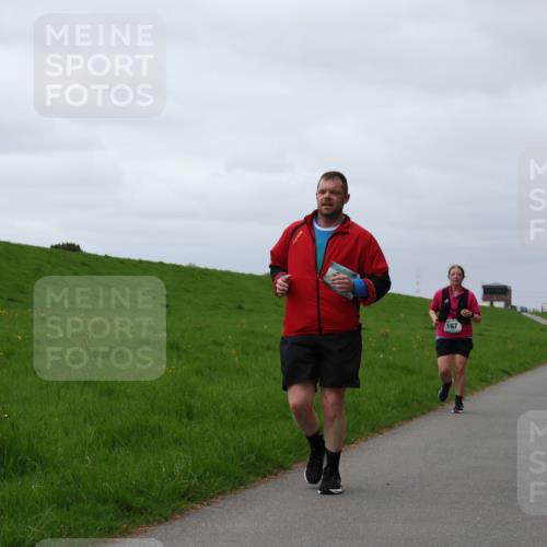 04.05.2025 - 8. Wedeler Halbmarathon Yannick Fuchs http://msf.ph/oto/7821051 04.05.2025 12:05:51 Laufen 167 meine-sportfotos.de