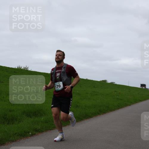 04.05.2025 - 8. Wedeler Halbmarathon Yannick Fuchs http://msf.ph/oto/7821072 04.05.2025 11:28:00 Laufen 170 meine-sportfotos.de
