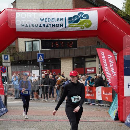 04.05.2025 - 8. Wedeler Halbmarathon Felixshl http://msf.ph/oto/7821074 04.05.2025 11:57:10 Ziel 80, 306 meine-sportfotos.de