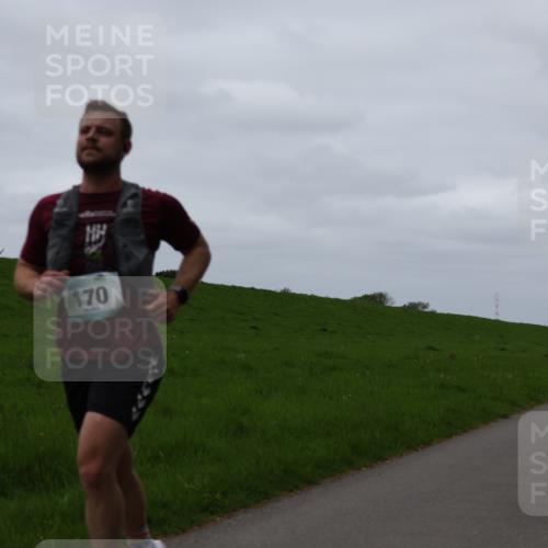 04.05.2025 - 8. Wedeler Halbmarathon Yannick Fuchs http://msf.ph/oto/7821082 04.05.2025 11:28:00 Laufen 170 meine-sportfotos.de