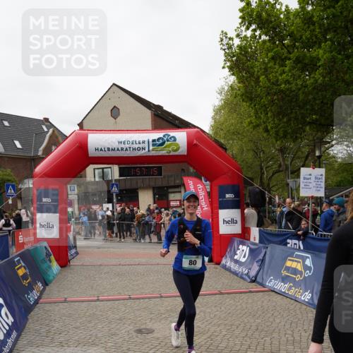 04.05.2025 - 8. Wedeler Halbmarathon Felixshl http://msf.ph/oto/7821126 04.05.2025 11:57:13 Ziel 80, 306 meine-sportfotos.de