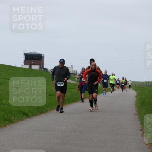 04.05.2025 - 8. Wedeler Halbmarathon Yannick Fuchs http://msf.ph/oto/7821128 04.05.2025 11:28:05 Laufen 1102 meine-sportfotos.de
