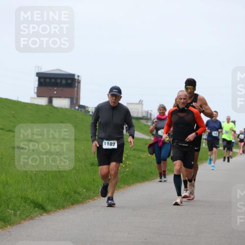 04.05.2025 - 8. Wedeler Halbmarathon Yannick Fuchs http://msf.ph/oto/7821132 04.05.2025 11:28:06 Laufen 1102 meine-sportfotos.de