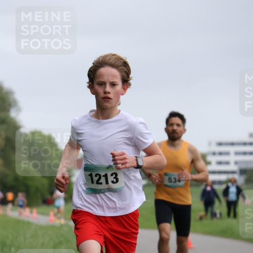 04.05.2025 - 8. Wedeler Halbmarathon Yannick Fuchs http://msf.ph/oto/7821155 04.05.2025 11:09:53 Laufen 1213, 534 meine-sportfotos.de