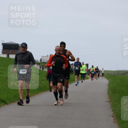 04.05.2025 - 8. Wedeler Halbmarathon Yannick Fuchs http://msf.ph/oto/7821162 04.05.2025 11:28:07 Laufen 1102 meine-sportfotos.de