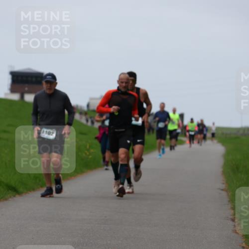 04.05.2025 - 8. Wedeler Halbmarathon Yannick Fuchs http://msf.ph/oto/7821168 04.05.2025 11:28:08 Laufen 1102 meine-sportfotos.de