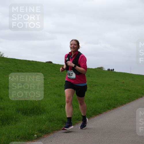 04.05.2025 - 8. Wedeler Halbmarathon Yannick Fuchs http://msf.ph/oto/7821170 04.05.2025 12:05:55 Laufen 167 meine-sportfotos.de