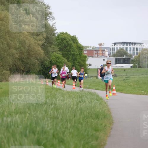 04.05.2025 - 8. Wedeler Halbmarathon Yannick Fuchs http://msf.ph/oto/7821348 04.05.2025 11:10:01 Laufen 20 meine-sportfotos.de