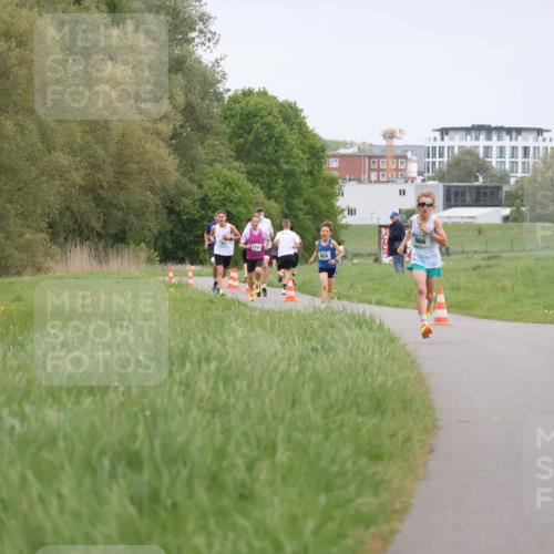 04.05.2025 - 8. Wedeler Halbmarathon Yannick Fuchs http://msf.ph/oto/7821356 04.05.2025 11:10:01 Laufen  meine-sportfotos.de
