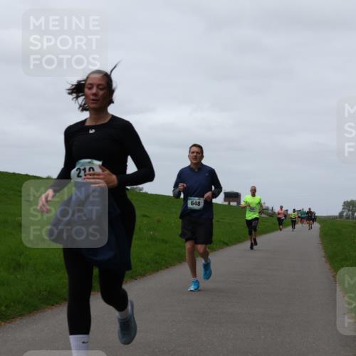 04.05.2025 - 8. Wedeler Halbmarathon Yannick Fuchs http://msf.ph/oto/7821391 04.05.2025 11:28:24 Laufen 210, 648 meine-sportfotos.de