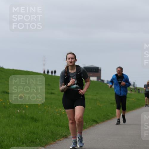 04.05.2025 - 8. Wedeler Halbmarathon Yannick Fuchs http://msf.ph/oto/7821412 04.05.2025 12:07:06 Laufen  meine-sportfotos.de