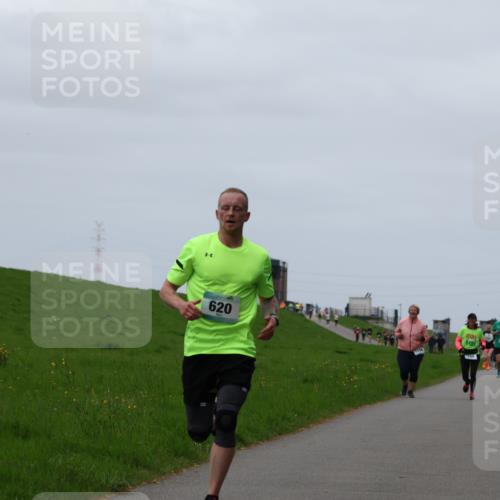 04.05.2025 - 8. Wedeler Halbmarathon Yannick Fuchs http://msf.ph/oto/7821434 04.05.2025 11:28:26 Laufen 620, 1304 meine-sportfotos.de