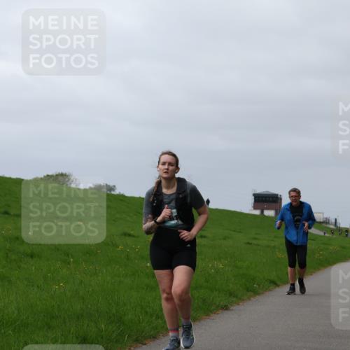 04.05.2025 - 8. Wedeler Halbmarathon Yannick Fuchs http://msf.ph/oto/7821435 04.05.2025 12:07:07 Laufen  meine-sportfotos.de