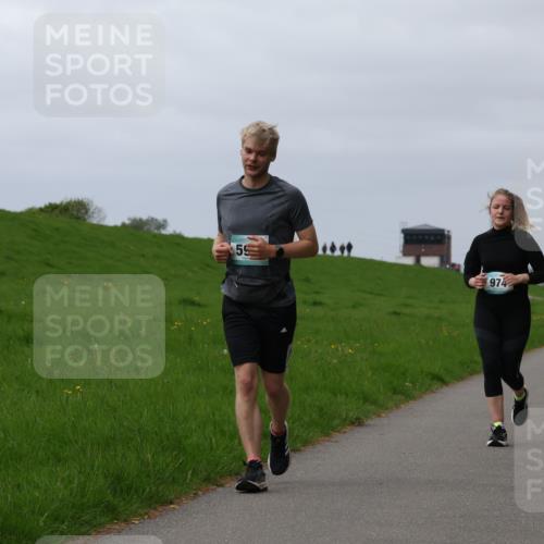 04.05.2025 - 8. Wedeler Halbmarathon Yannick Fuchs http://msf.ph/oto/7821531 04.05.2025 12:07:26 Laufen 59, 974 meine-sportfotos.de