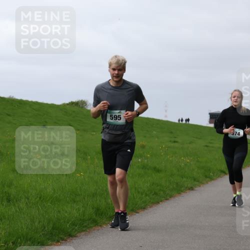 04.05.2025 - 8. Wedeler Halbmarathon Yannick Fuchs http://msf.ph/oto/7821549 04.05.2025 12:07:27 Laufen 595, 74 meine-sportfotos.de