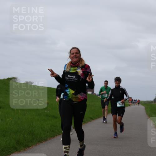 04.05.2025 - 8. Wedeler Halbmarathon Yannick Fuchs http://msf.ph/oto/7821558 04.05.2025 11:51:31 Laufen 931 meine-sportfotos.de