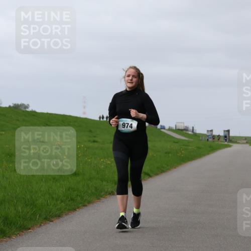 04.05.2025 - 8. Wedeler Halbmarathon Yannick Fuchs http://msf.ph/oto/7821587 04.05.2025 12:07:28 Laufen 974 meine-sportfotos.de
