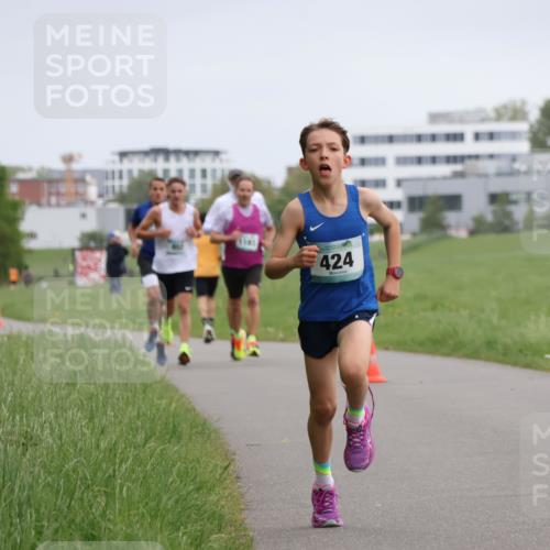 04.05.2025 - 8. Wedeler Halbmarathon Yannick Fuchs http://msf.ph/oto/7821631 04.05.2025 11:10:16 Laufen 424 meine-sportfotos.de