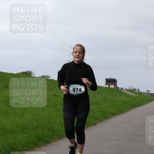 04.05.2025 - 8. Wedeler Halbmarathon Yannick Fuchs http://msf.ph/oto/7821635 04.05.2025 12:07:29 Laufen 974 meine-sportfotos.de