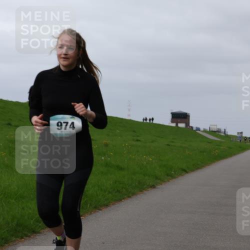 04.05.2025 - 8. Wedeler Halbmarathon Yannick Fuchs http://msf.ph/oto/7821657 04.05.2025 12:07:30 Laufen 974 meine-sportfotos.de