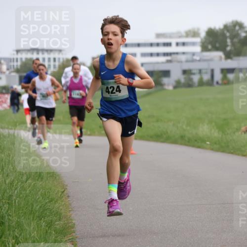 04.05.2025 - 8. Wedeler Halbmarathon Yannick Fuchs http://msf.ph/oto/7821665 04.05.2025 11:10:16 Laufen 424 meine-sportfotos.de