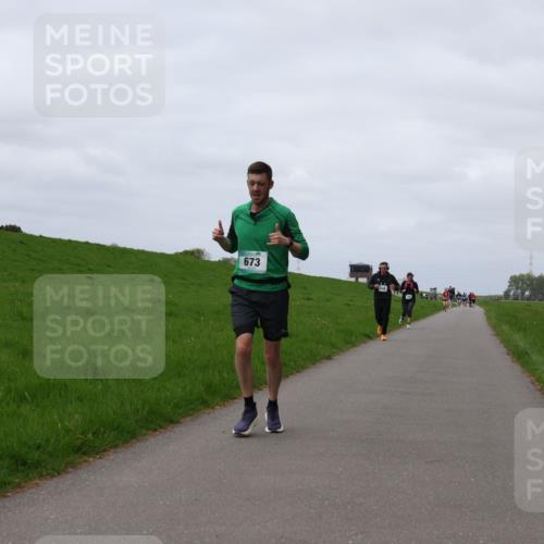 04.05.2025 - 8. Wedeler Halbmarathon Yannick Fuchs http://msf.ph/oto/7821783 04.05.2025 11:51:36 Laufen 673 meine-sportfotos.de