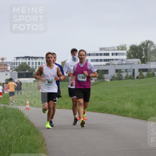 04.05.2025 - 8. Wedeler Halbmarathon Yannick Fuchs http://msf.ph/oto/7821840 04.05.2025 11:10:20 Laufen 952, 1193 meine-sportfotos.de