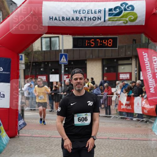 04.05.2025 - 8. Wedeler Halbmarathon Felixshl http://msf.ph/oto/7821866 04.05.2025 11:57:46 Ziel 251, 606, 671 meine-sportfotos.de