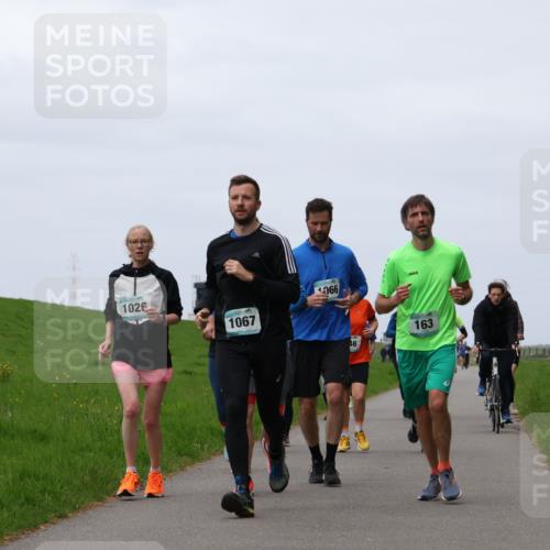 04.05.2025 - 8. Wedeler Halbmarathon Yannick Fuchs http://msf.ph/oto/7821881 04.05.2025 11:29:04 Laufen 1026, 1067, 066, 46, 163 meine-sportfotos.de