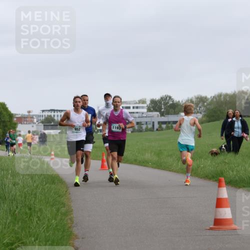 04.05.2025 - 8. Wedeler Halbmarathon Yannick Fuchs http://msf.ph/oto/7821900 04.05.2025 11:10:22 Laufen 1193, 952 meine-sportfotos.de